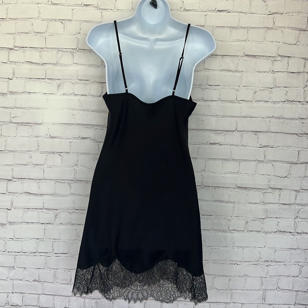 Victoria’s Secret black satin lace trim lingerie gown size small P - Picture 4 of 8